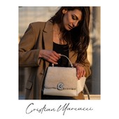 Look inside, there is a woman's daylife in there! 
.
.
.
.
#CristianMarcucci #GEMMA #shearling #newcollection #madeinitaly #borseartigianali #italianbag #shoponline #handcrafted #italiancraftmanship